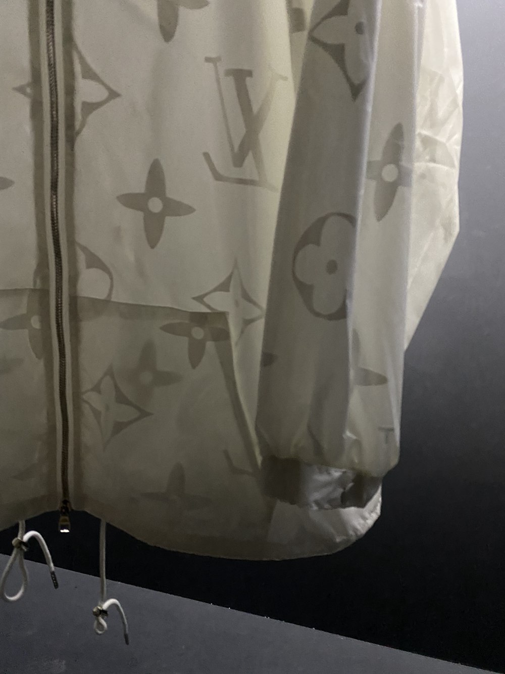 L Monogram noctilucous Coat